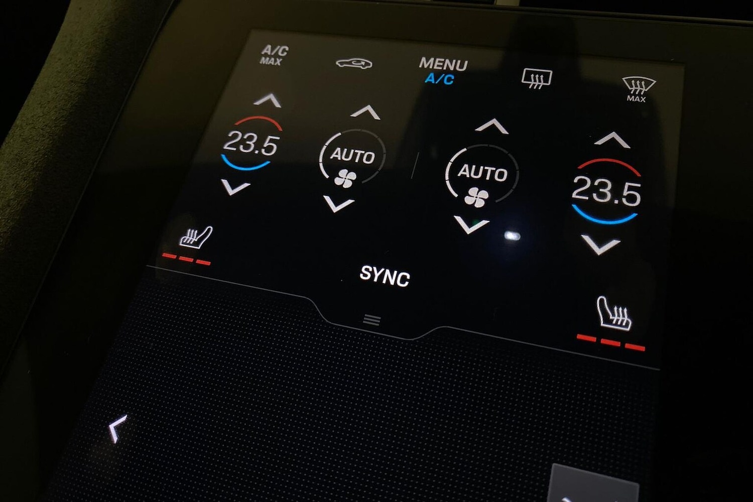 Used Porsche Taycan 2023 for sale - 76699393: Photo 25