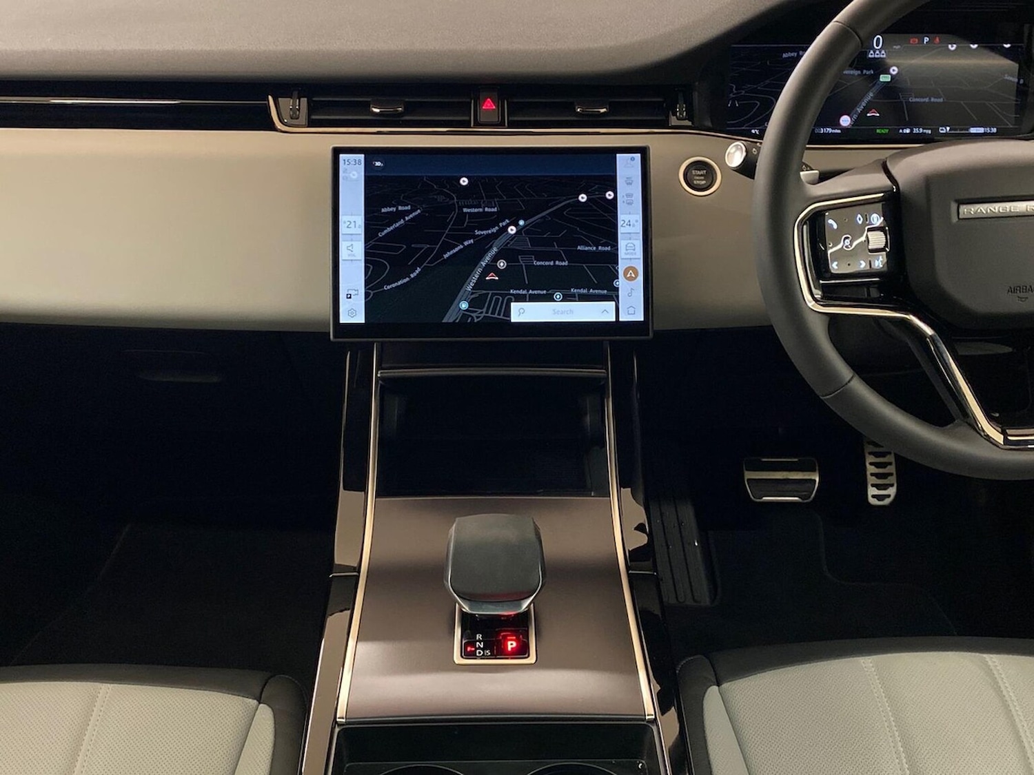 Used Land Rover Range Rover Evoque 2025 for sale - 77980028: Photo 14