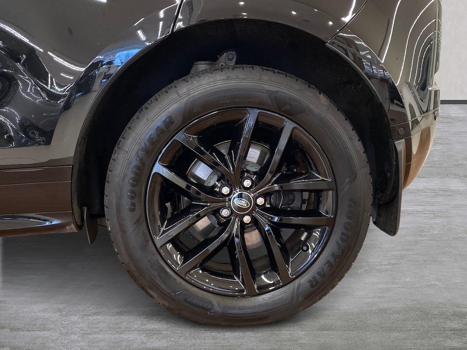 Used Land Rover Range Rover Evoque 2025 for sale - 77980028: Photo 8