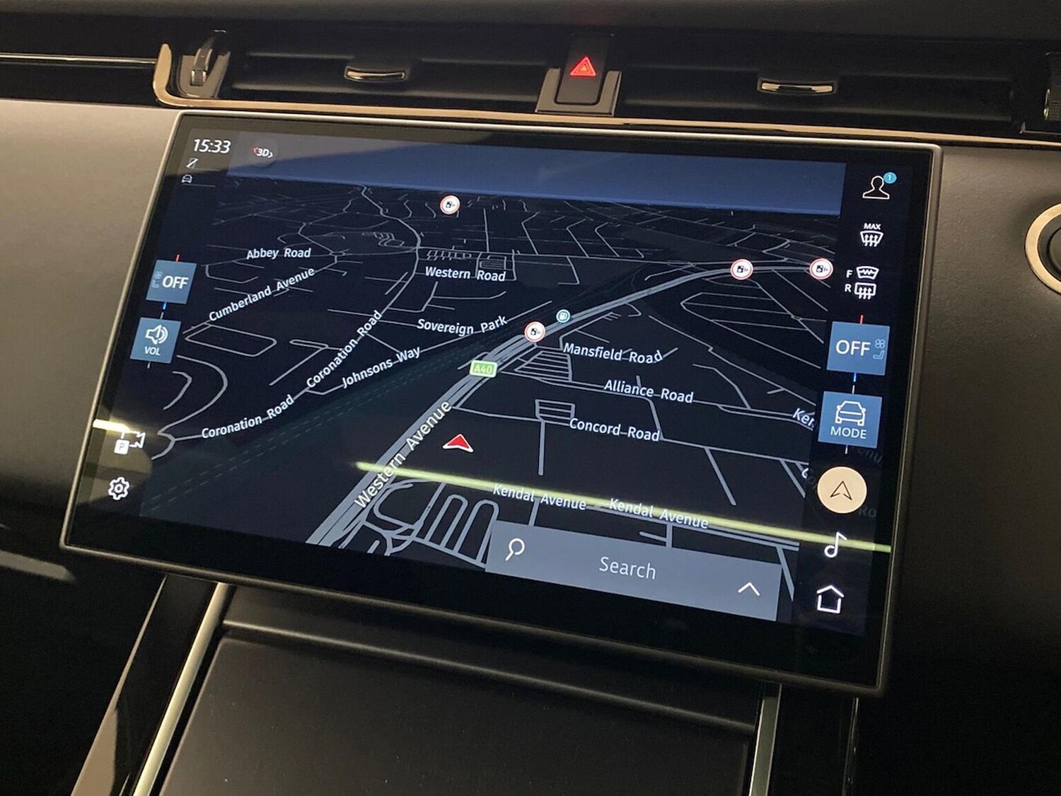 Used Land Rover Range Rover Evoque 2025 for sale - 76082490: Photo 11