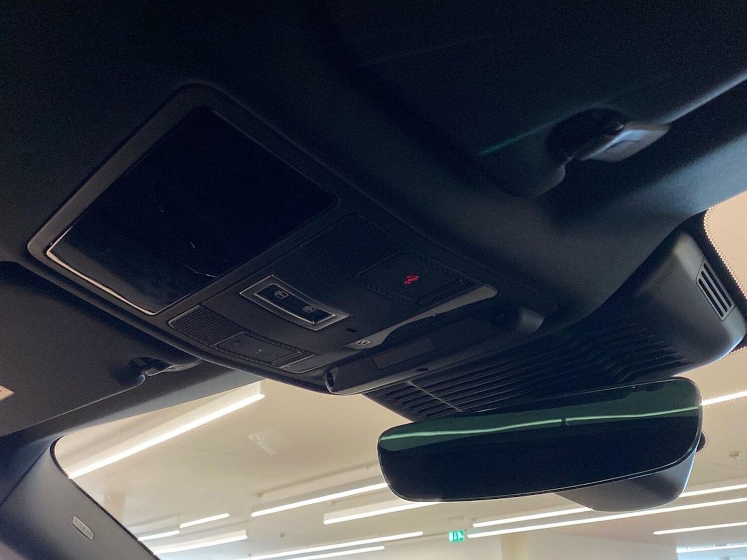 Used Land Rover Range Rover Evoque 2025 for sale - 76082490: Photo 23