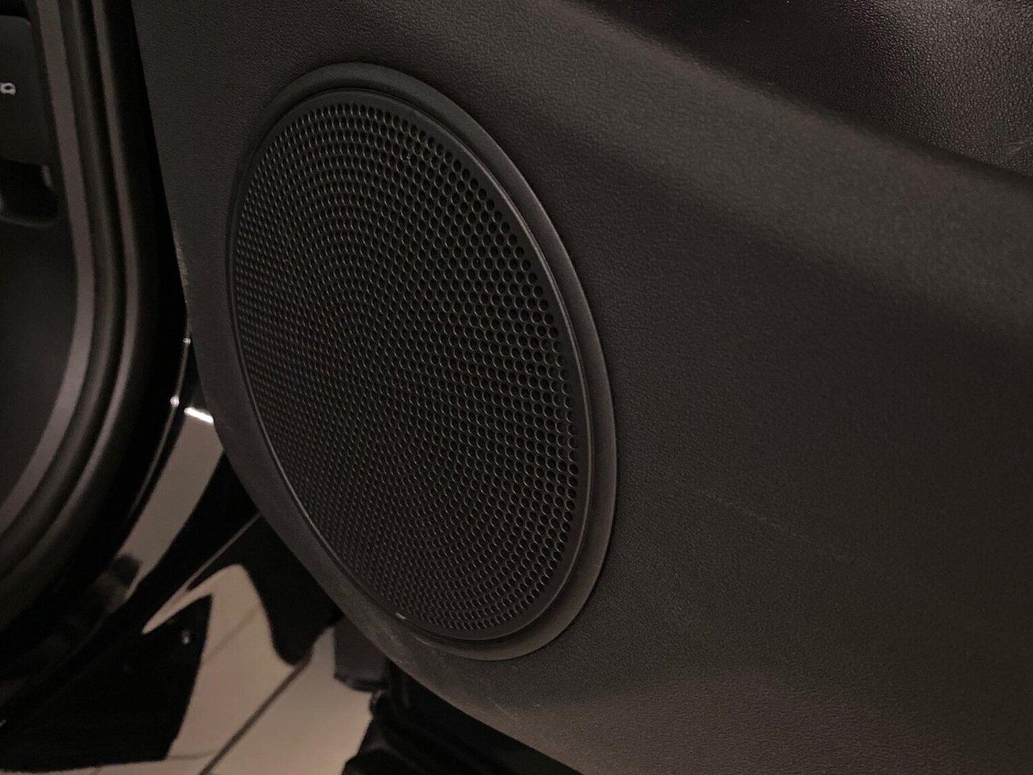 Used Land Rover Range Rover Evoque 2025 for sale - 76082490: Photo 24