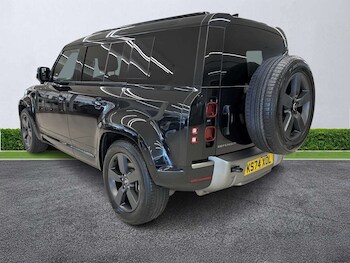 Used Land Rover Defender 2024 for sale - 78427860: Photo