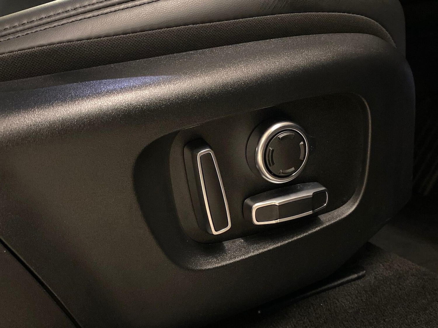 Used Land Rover Range Rover Evoque 2025 for sale - 76159562: Photo 36