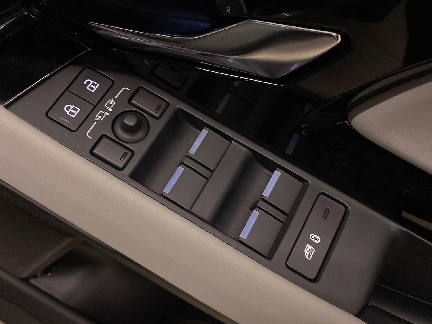 Used Land Rover Range Rover Evoque 2025 for sale - 78191509: Photo 40