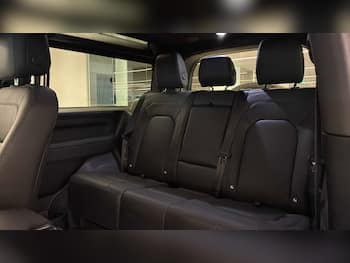 Used Land Rover Defender 2025 for sale - 79739640: Photo