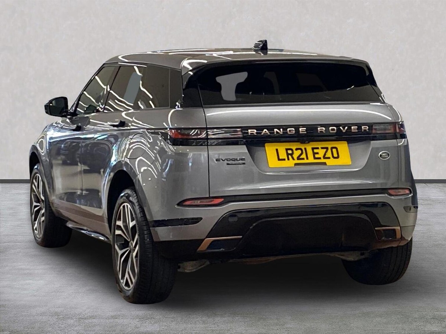 Used Land Rover Range Rover Evoque 2021 for sale - 76583252: Photo 2