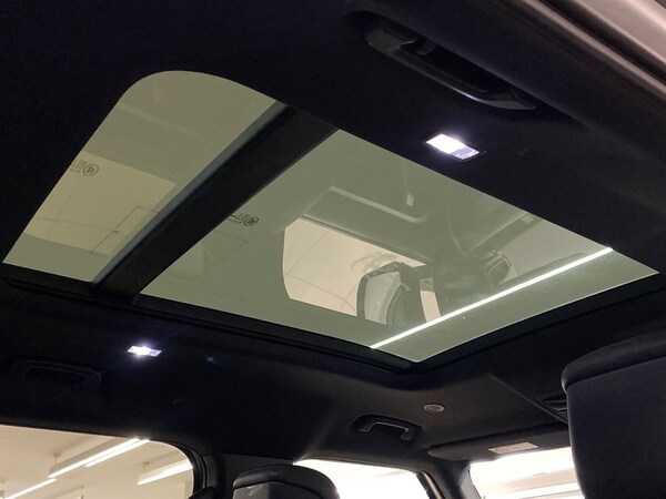 Used Land Rover Defender 2023 for sale - 76324607: Photo 21