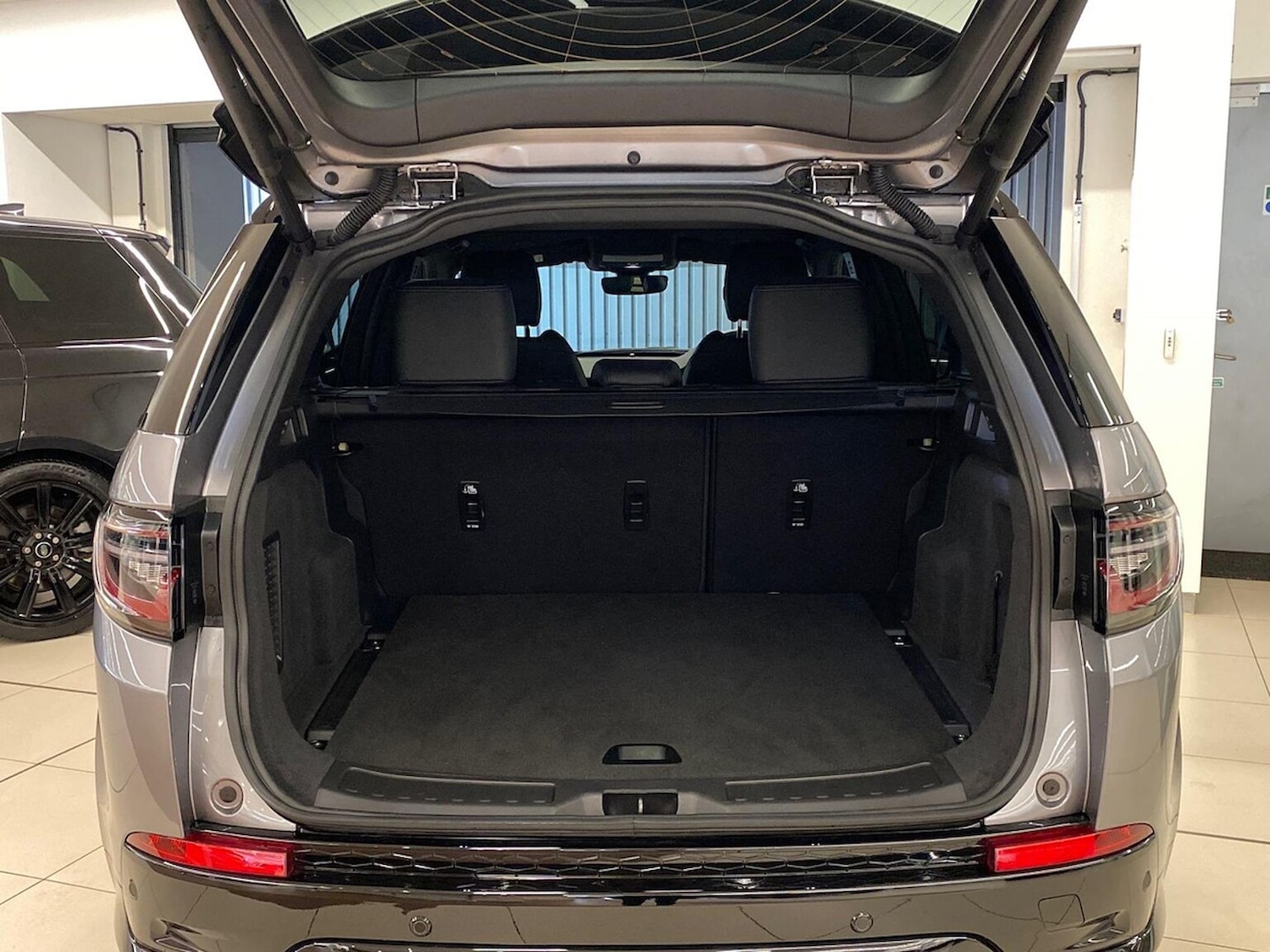 Used Land Rover Discovery Sport 2025 for sale - 76089102: Photo 10