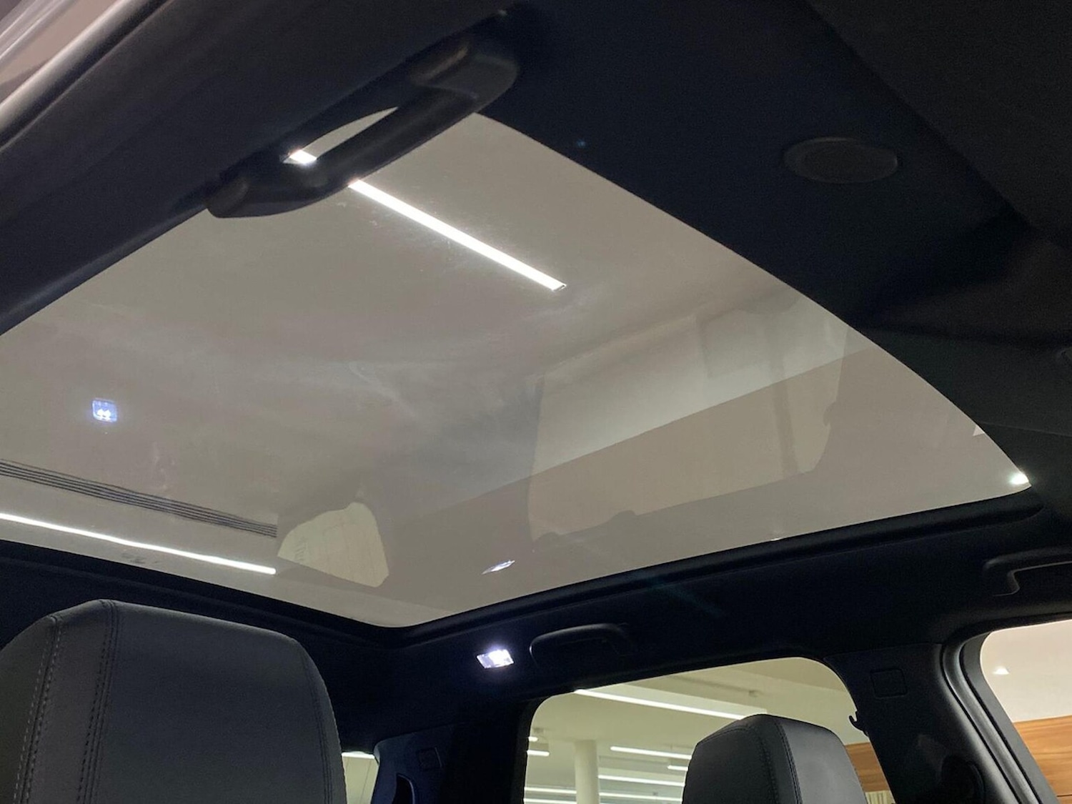 Used Land Rover Discovery Sport 2025 for sale - 76089102: Photo 21