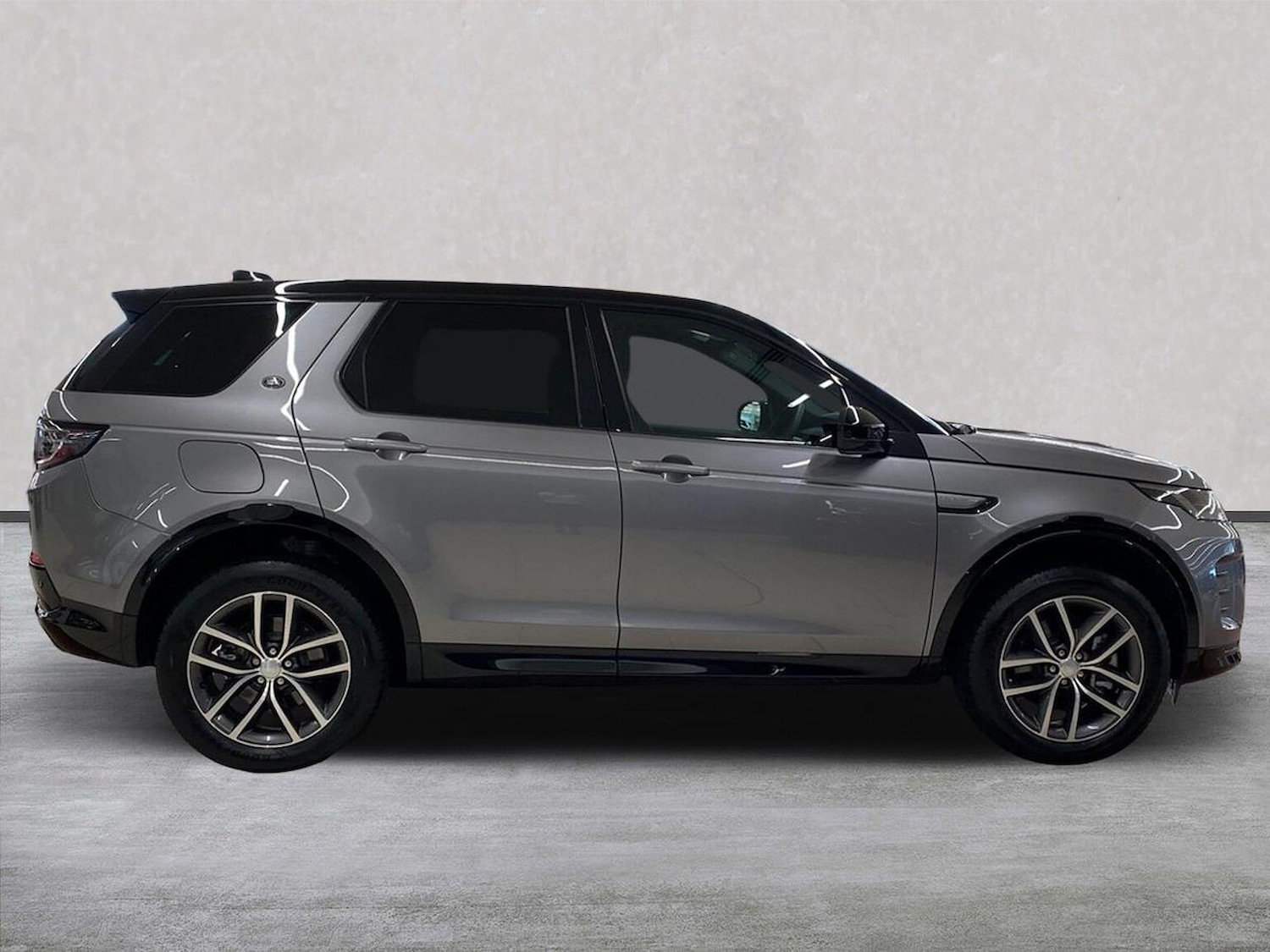 Used Land Rover Discovery Sport 2025 for sale - 76089102: Photo 5