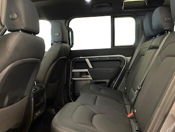Used Land Rover Defender 2023 for sale - 75750116: Photo