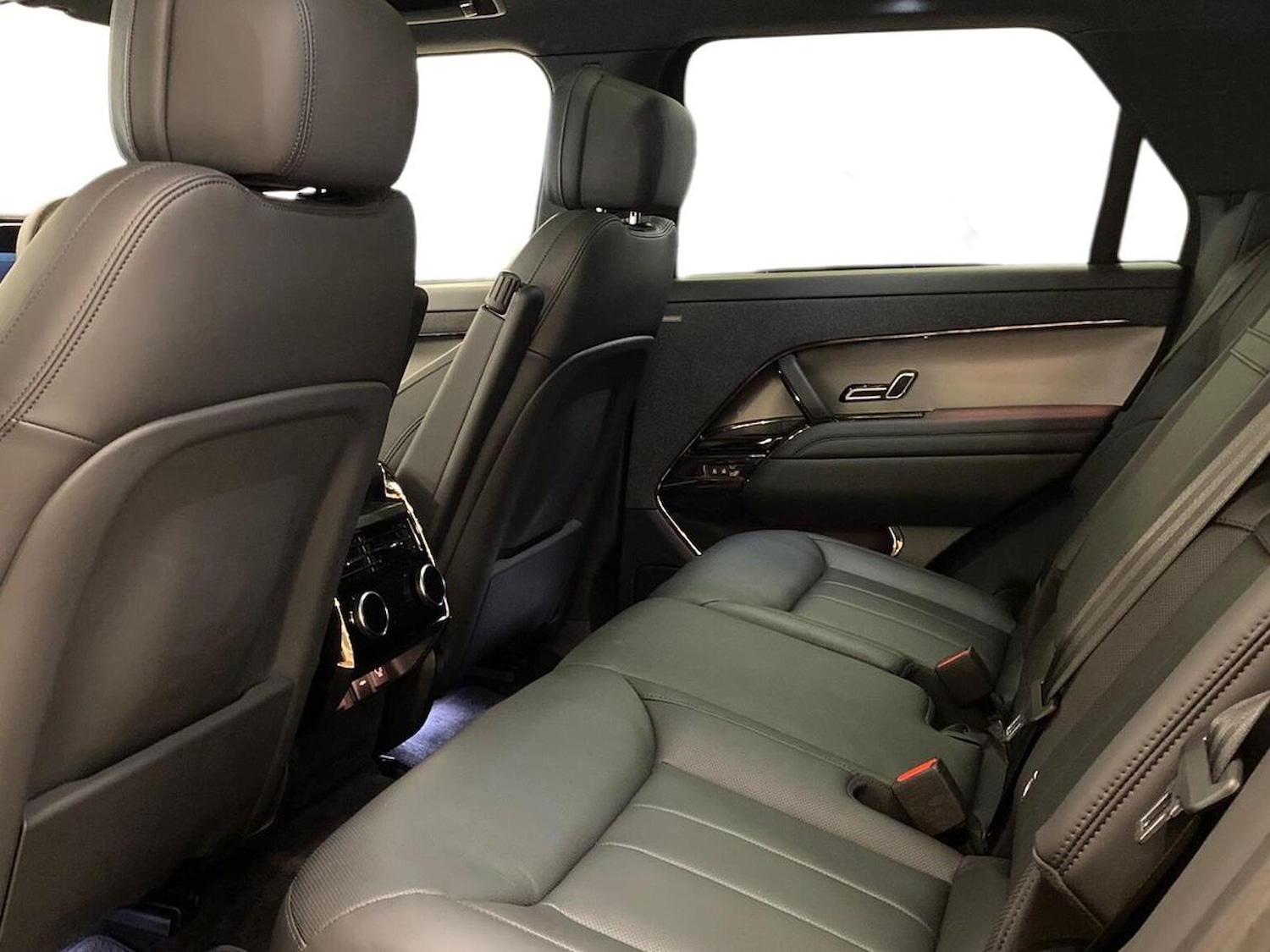 Used Land Rover Range Rover Sport 2023 for sale - 76313824: Photo 4