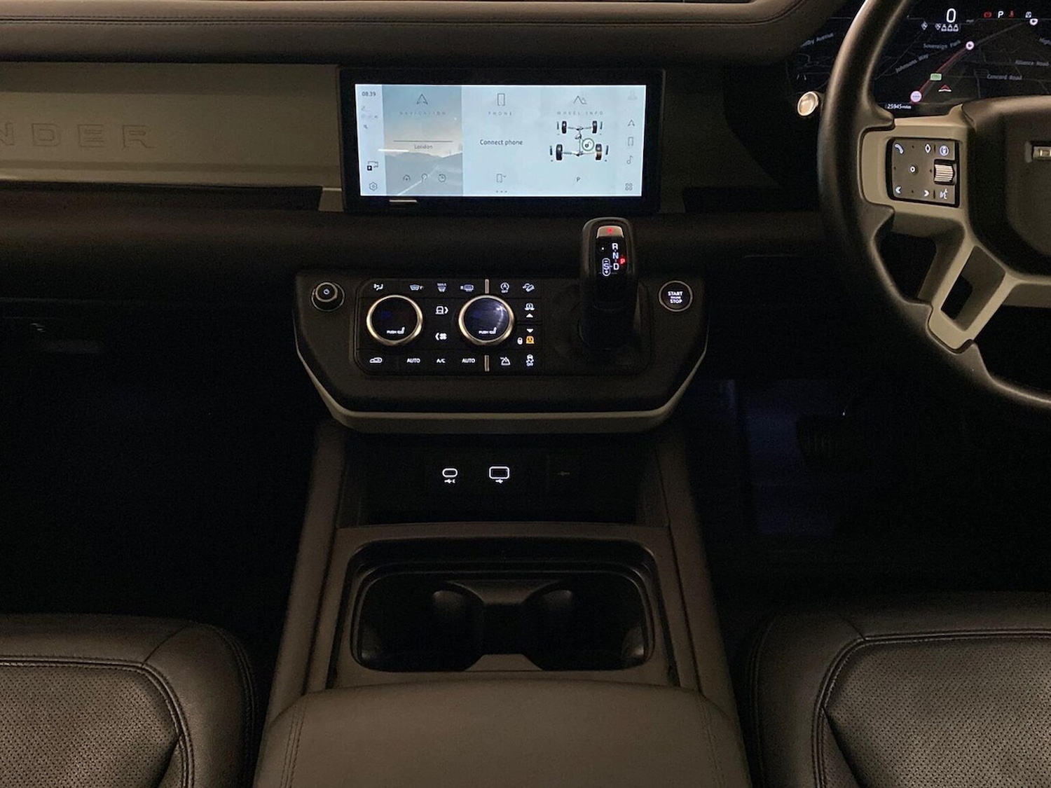 Used Land Rover Defender 2024 for sale - 78191453: Photo 16