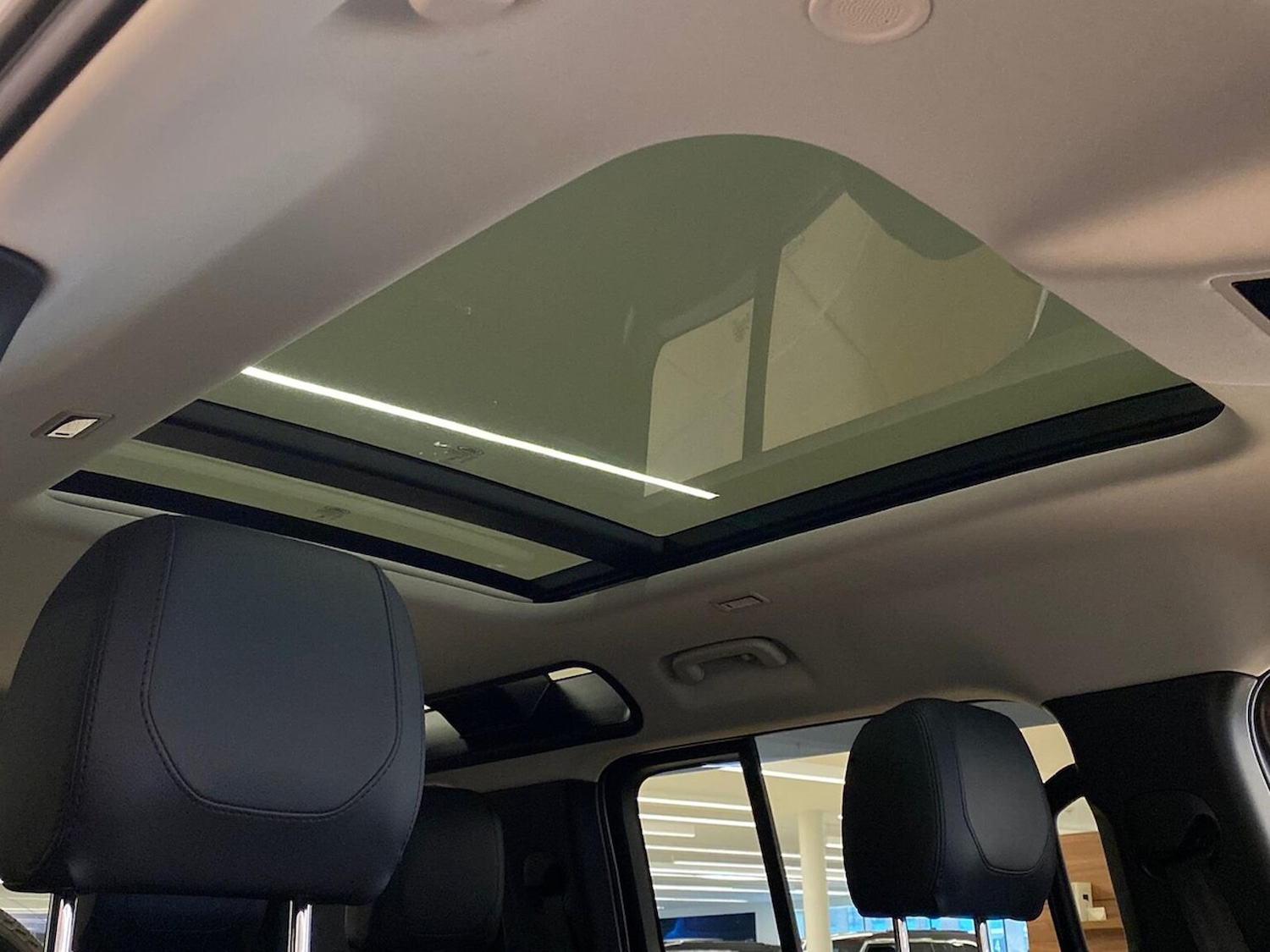 Used Land Rover Defender 2024 for sale - 78191453: Photo 23