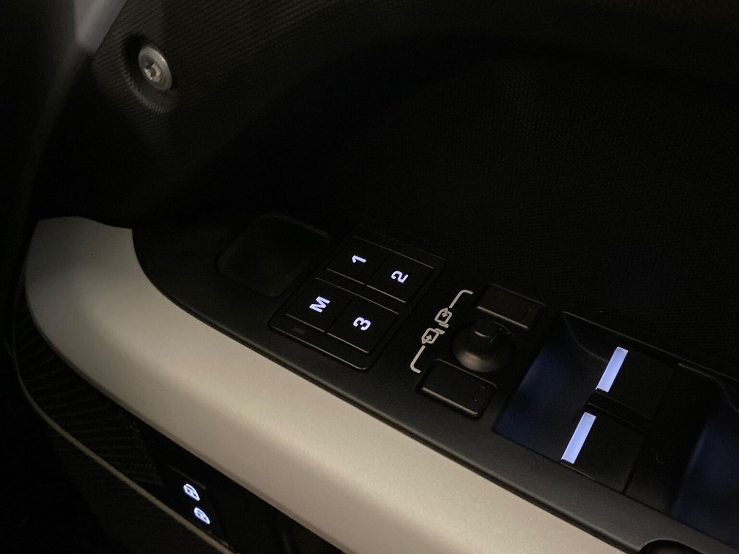 Used Land Rover Defender 2024 for sale - 78191453: Photo 27