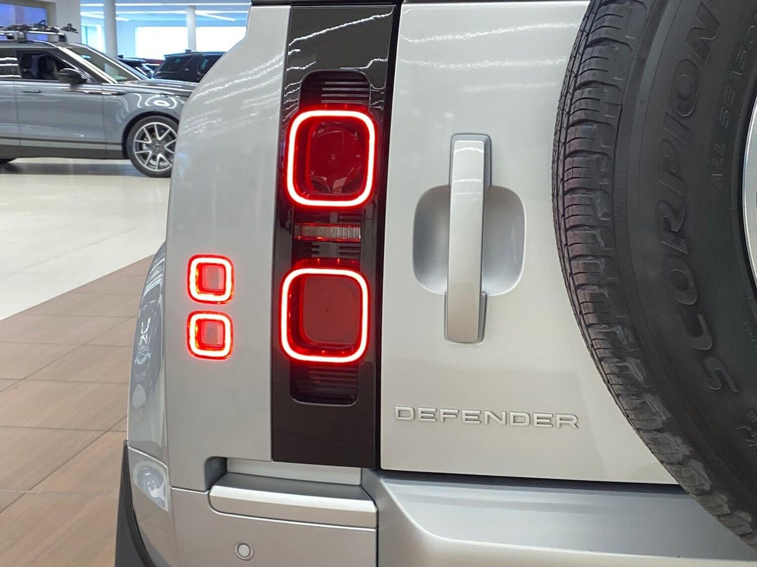 Used Land Rover Defender 2024 for sale - 78191453: Photo 28