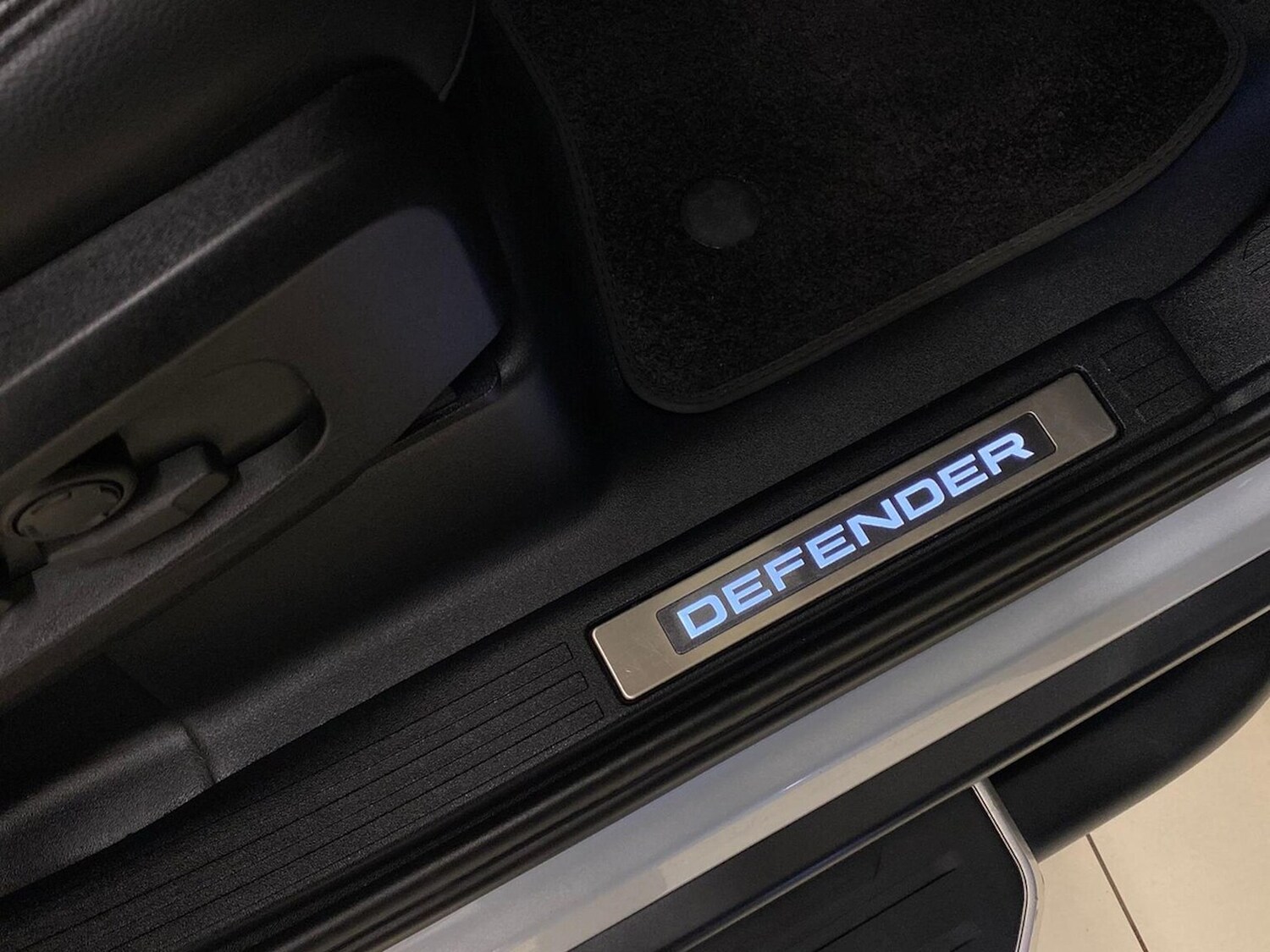 Used Land Rover Defender 2024 for sale - 78191453: Photo 35