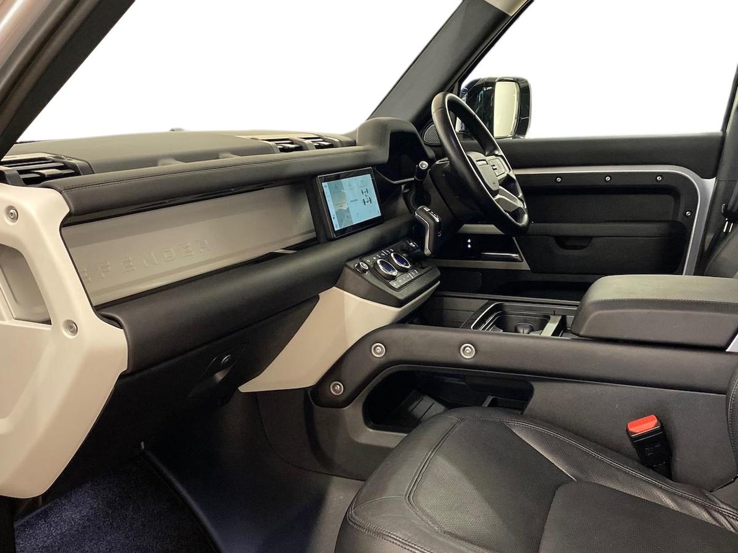 Used Land Rover Defender 2024 for sale - 78191453: Photo 5