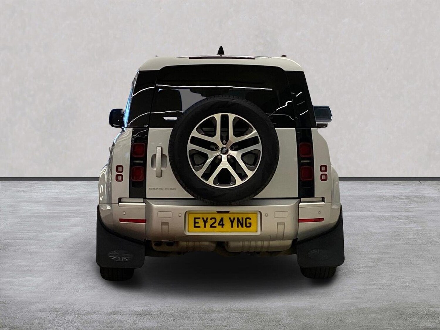 Used Land Rover Defender 2024 for sale - 78191453: Photo 8