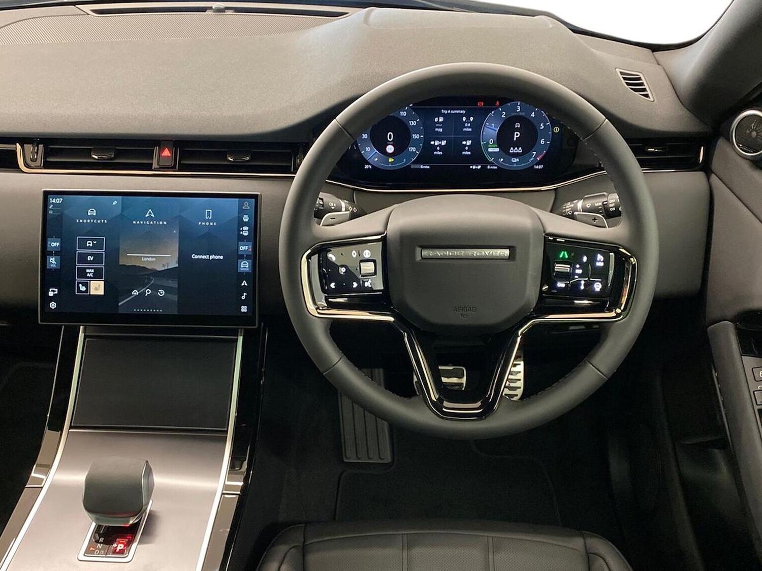 Used Land Rover Range Rover Evoque 2025 for sale - 77489571: Photo 15