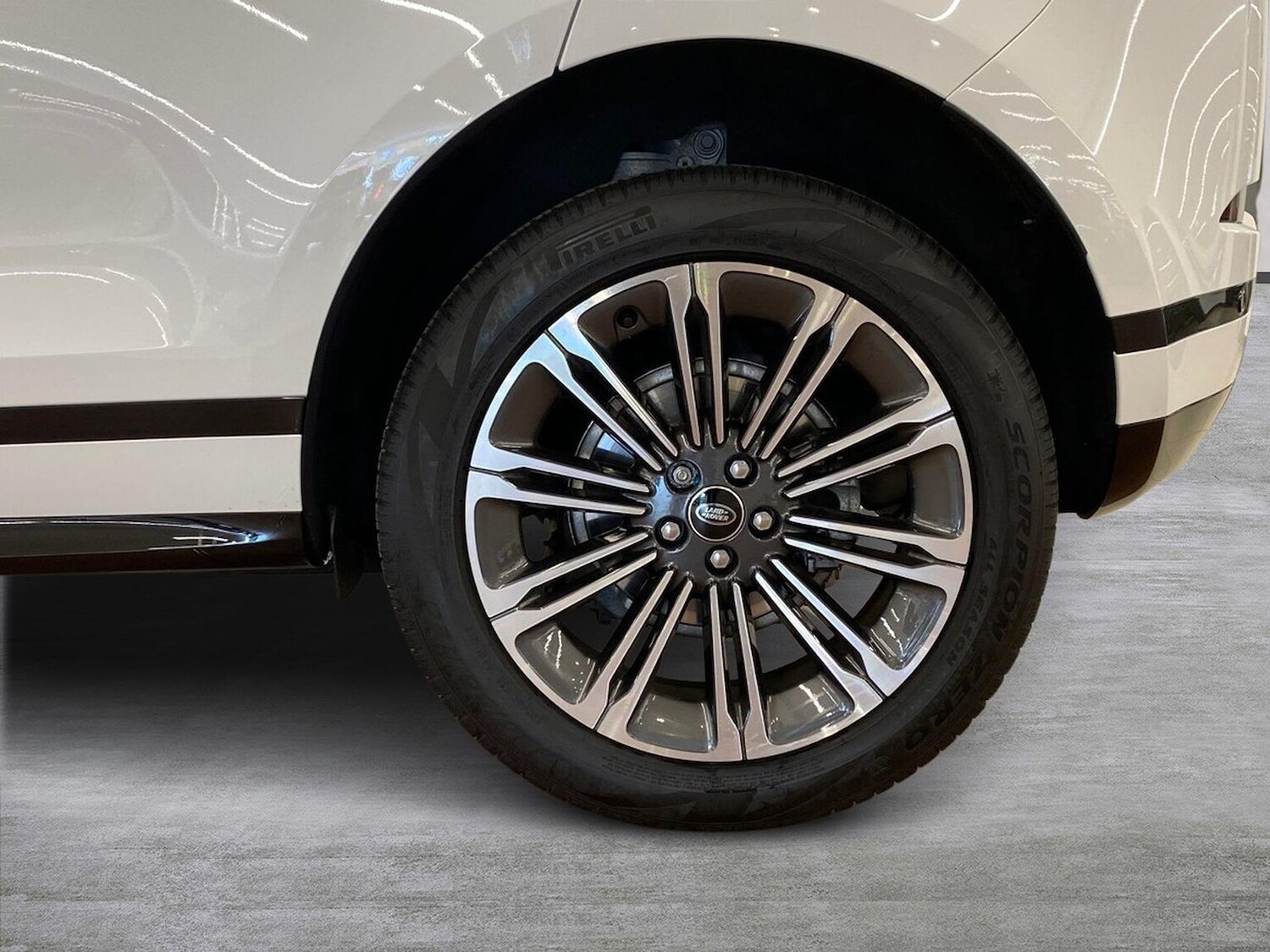 Used Land Rover Range Rover Evoque 2025 for sale - 77489575: Photo 10