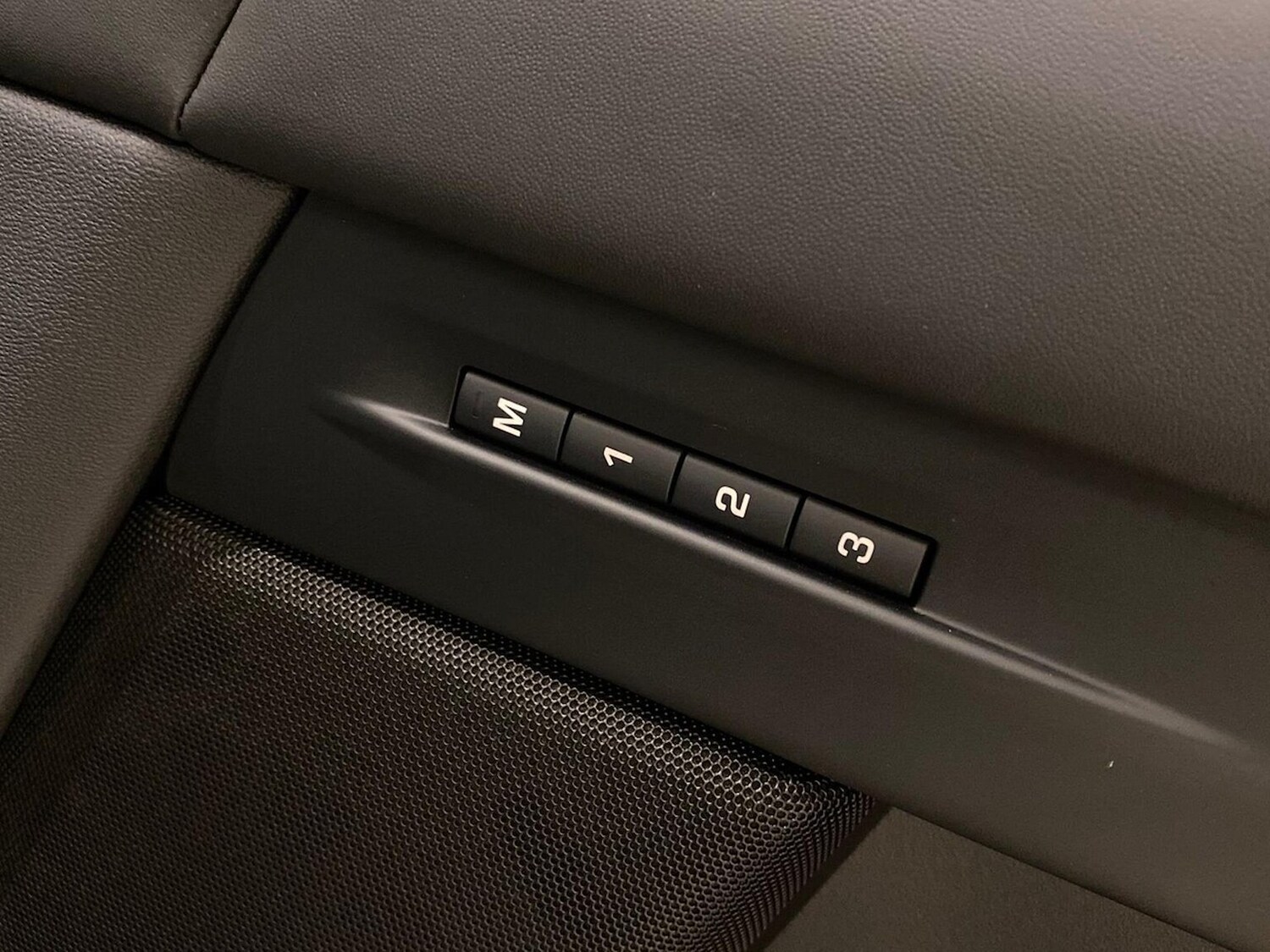 Used Land Rover Range Rover Evoque 2025 for sale - 77489575: Photo 27