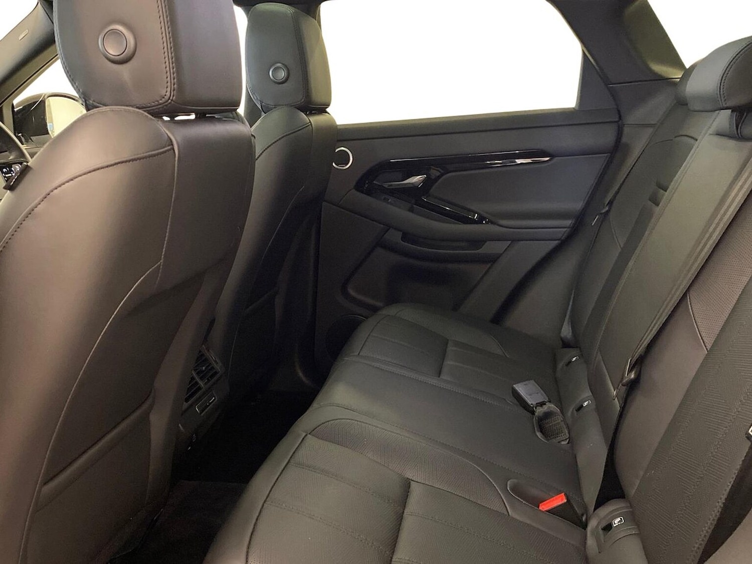 Used Land Rover Range Rover Evoque 2025 for sale - 77489575: Photo 6