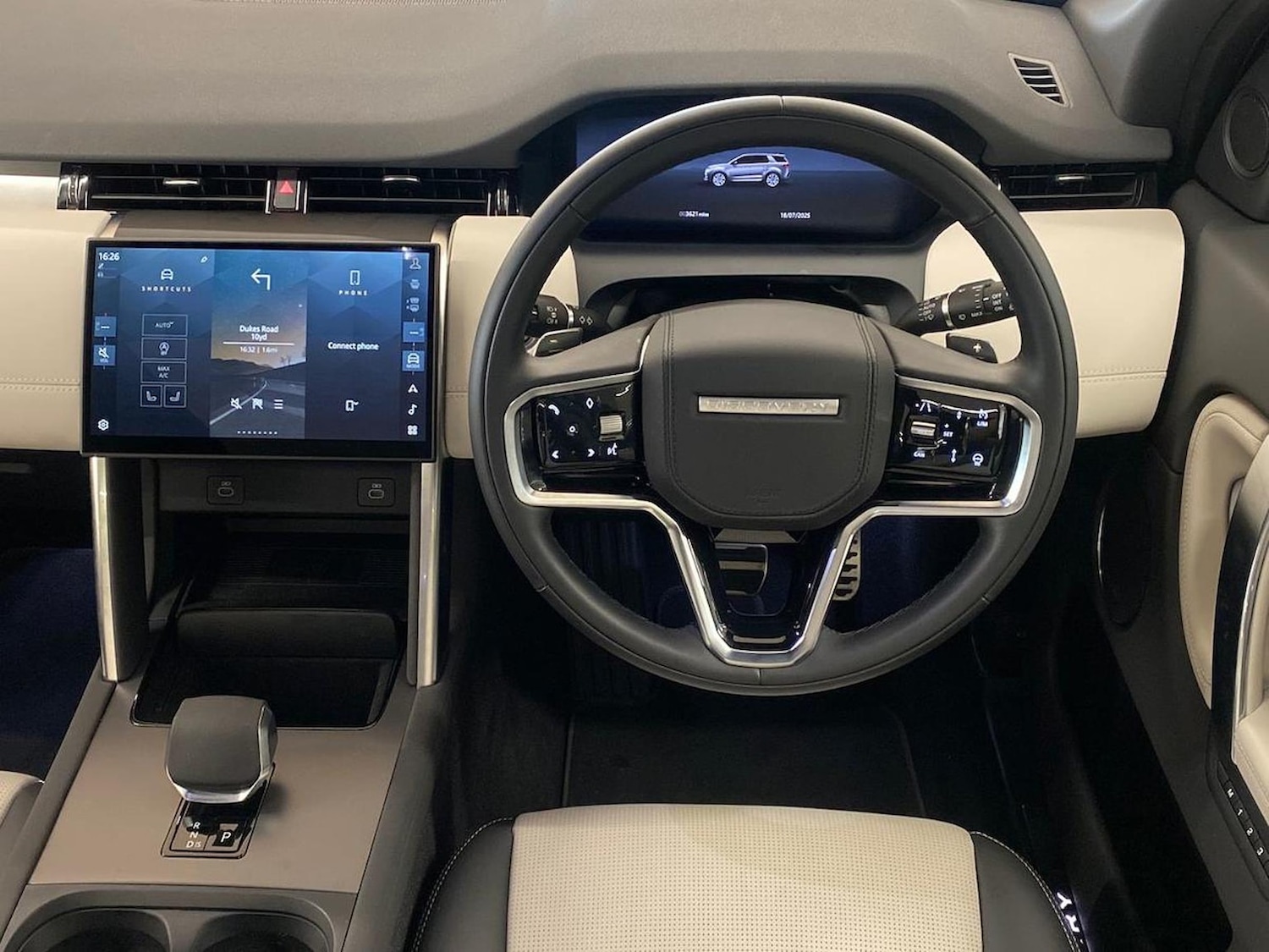 Used Land Rover Discovery Sport 2025 for sale - 76763470: Photo 15