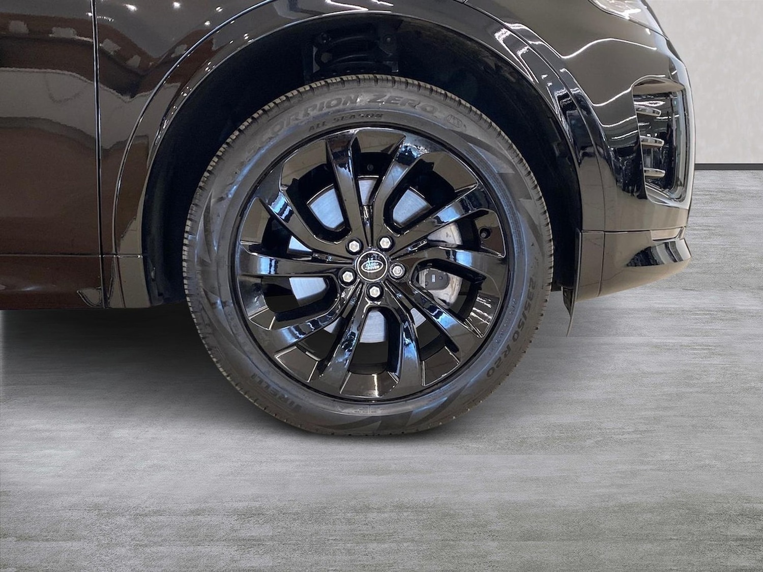 Used Land Rover Discovery Sport 2025 for sale - 76763470: Photo 8