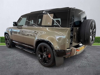 Used Land Rover Defender 2023 for sale - 78606009: Photo