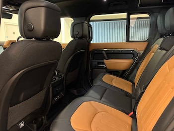 Used Land Rover Defender 2023 for sale - 78606009: Photo
