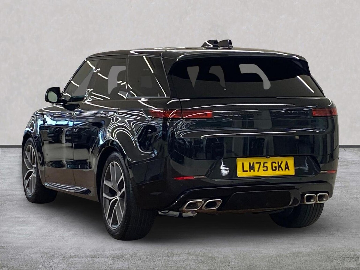 Used Land Rover Range Rover Sport 2025 for sale - 76864011: Photo 2