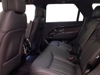 Used Land Rover Range Rover Sport 2025 for sale - 76864011: Photo