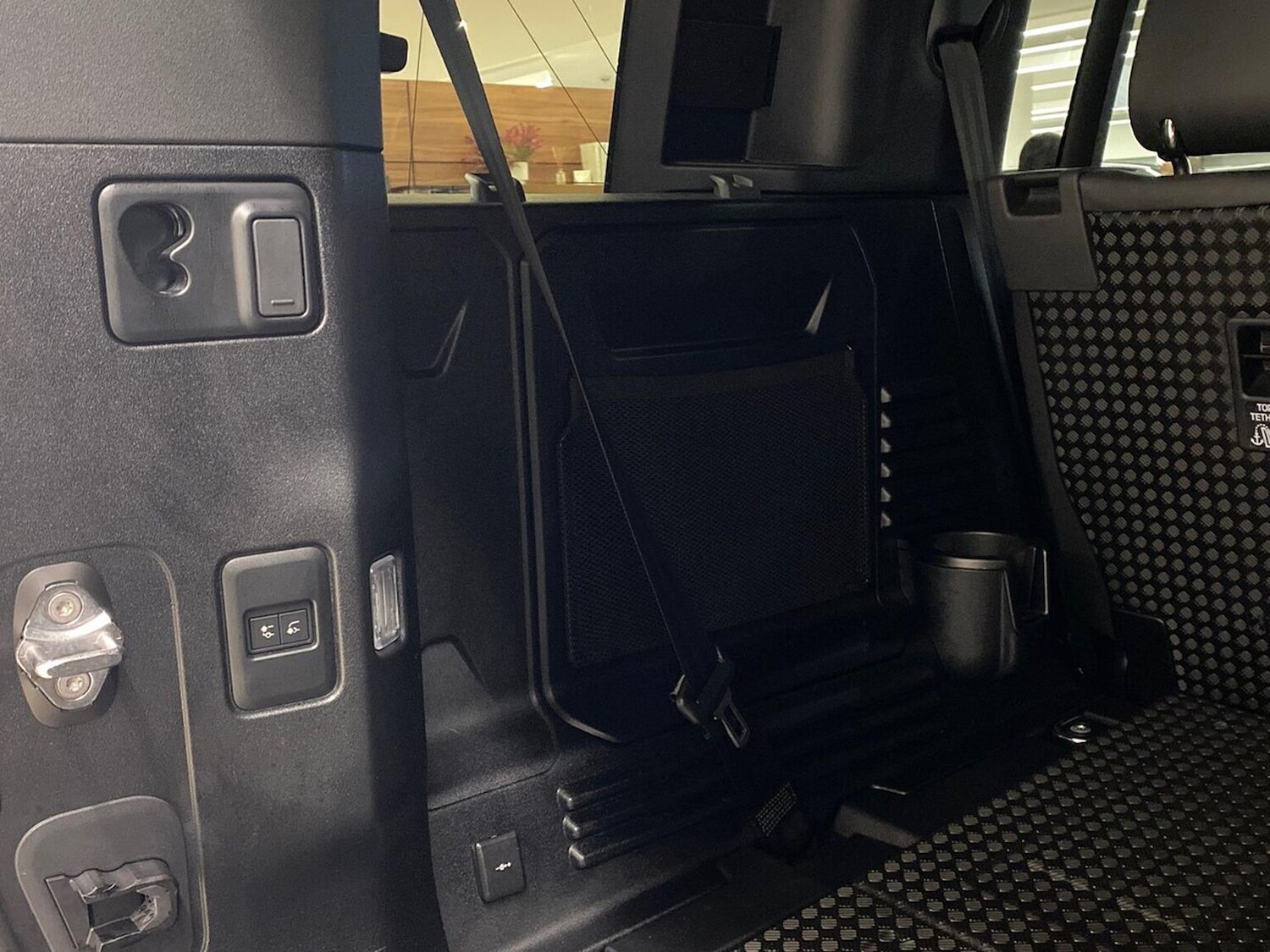 Used Land Rover Defender 2025 for sale - 77845299: Photo 29