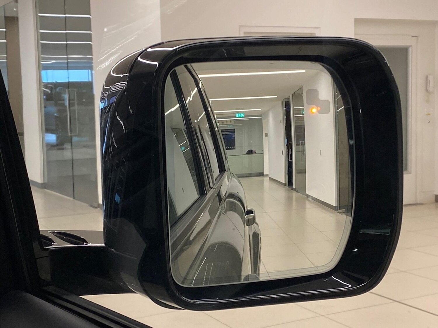 Used Land Rover Defender 2025 for sale - 77845299: Photo 33