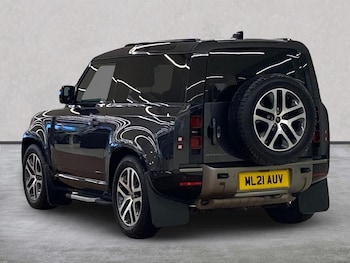 Used Land Rover Defender 2021 for sale - 77931720: Photo
