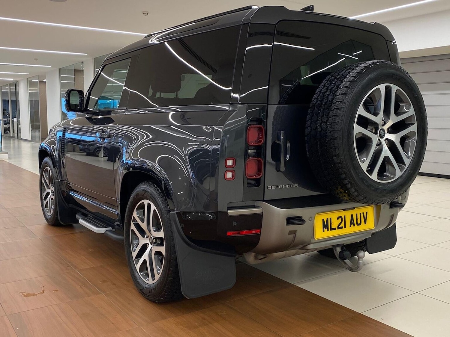 Used Land Rover Defender 2021 for sale - 77931720: Photo 34