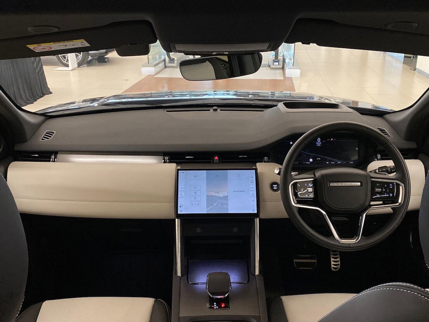 Used Land Rover Discovery Sport 2026 for sale - 77790349: Photo 9