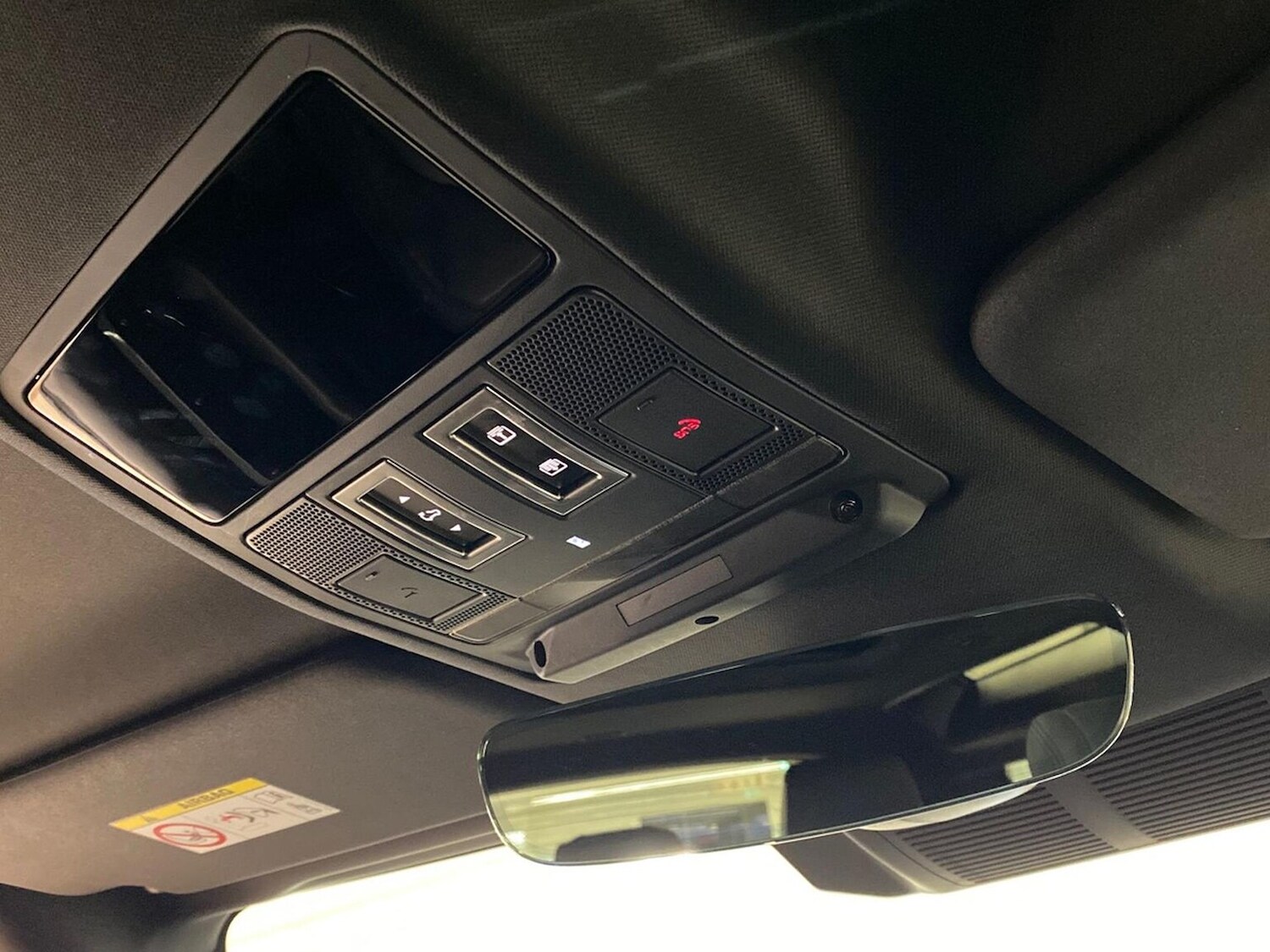 Used Land Rover Defender 2024 for sale - 77489479: Photo 23