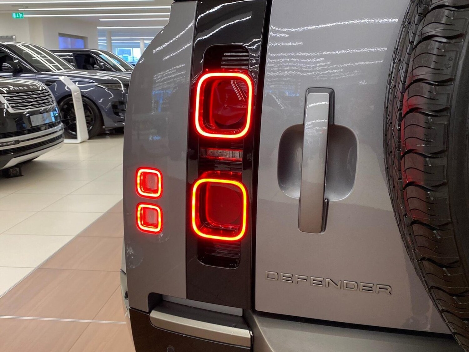 Used Land Rover Defender 2024 for sale - 77489479: Photo 26