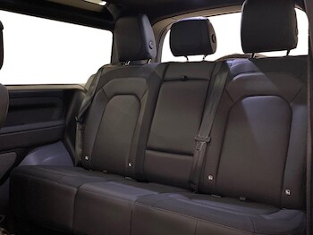 Used Land Rover Defender 2024 for sale - 77489479: Photo