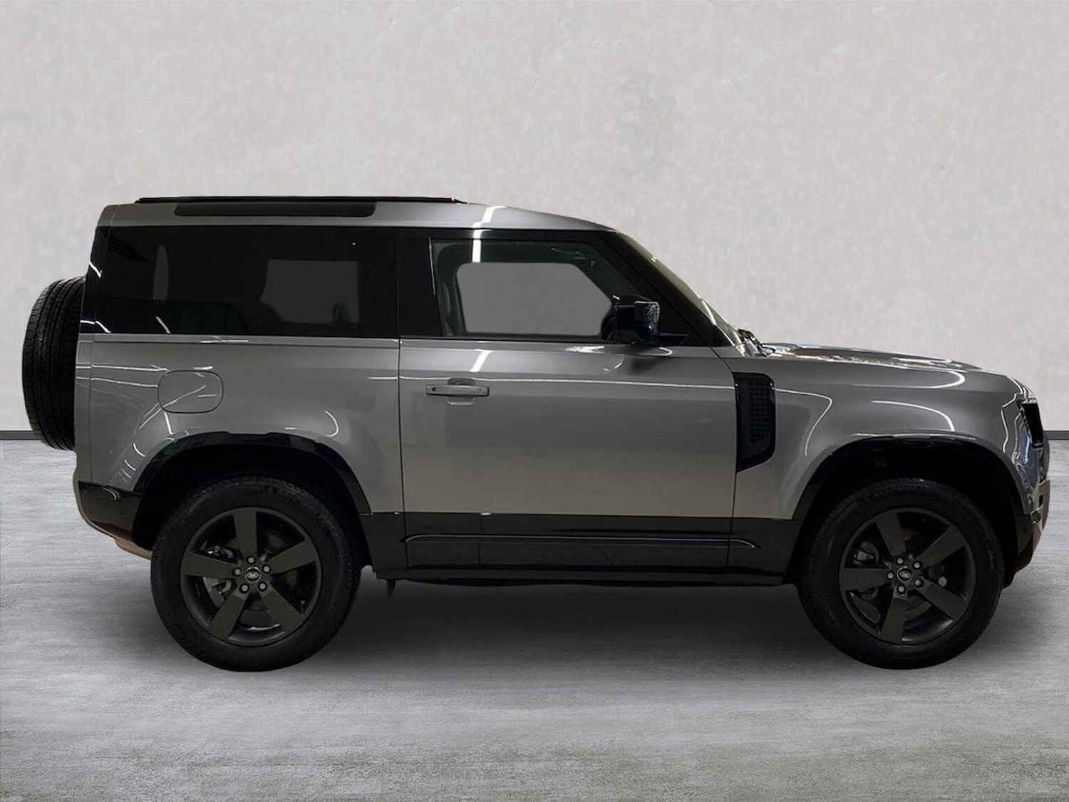 Used Land Rover Defender 2024 for sale - 77489479: Photo 5