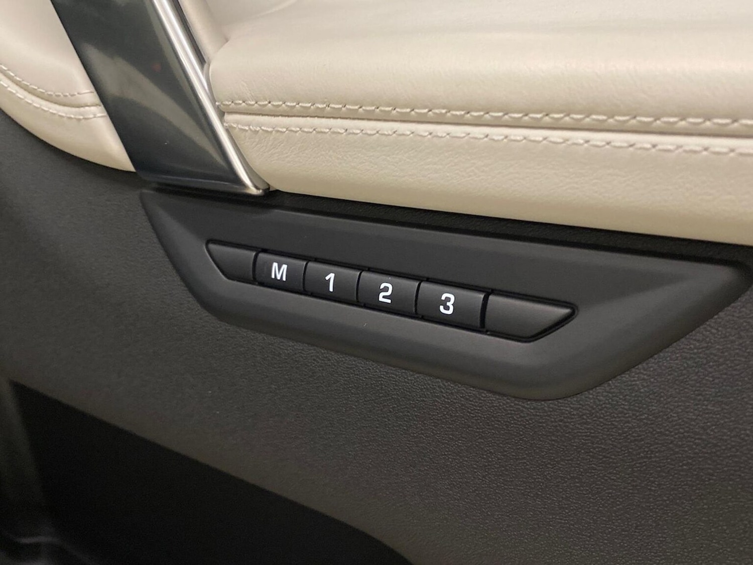 Used Land Rover Discovery Sport 2026 for sale - 77629365: Photo 25