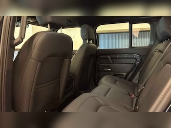 Used Land Rover Defender 2024 for sale - 79296192: Photo
