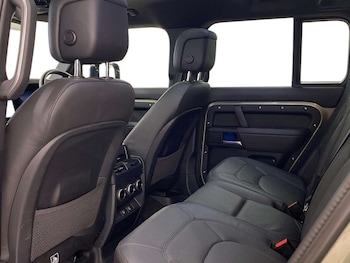 Used Land Rover Defender 2025 for sale - 78310699: Photo