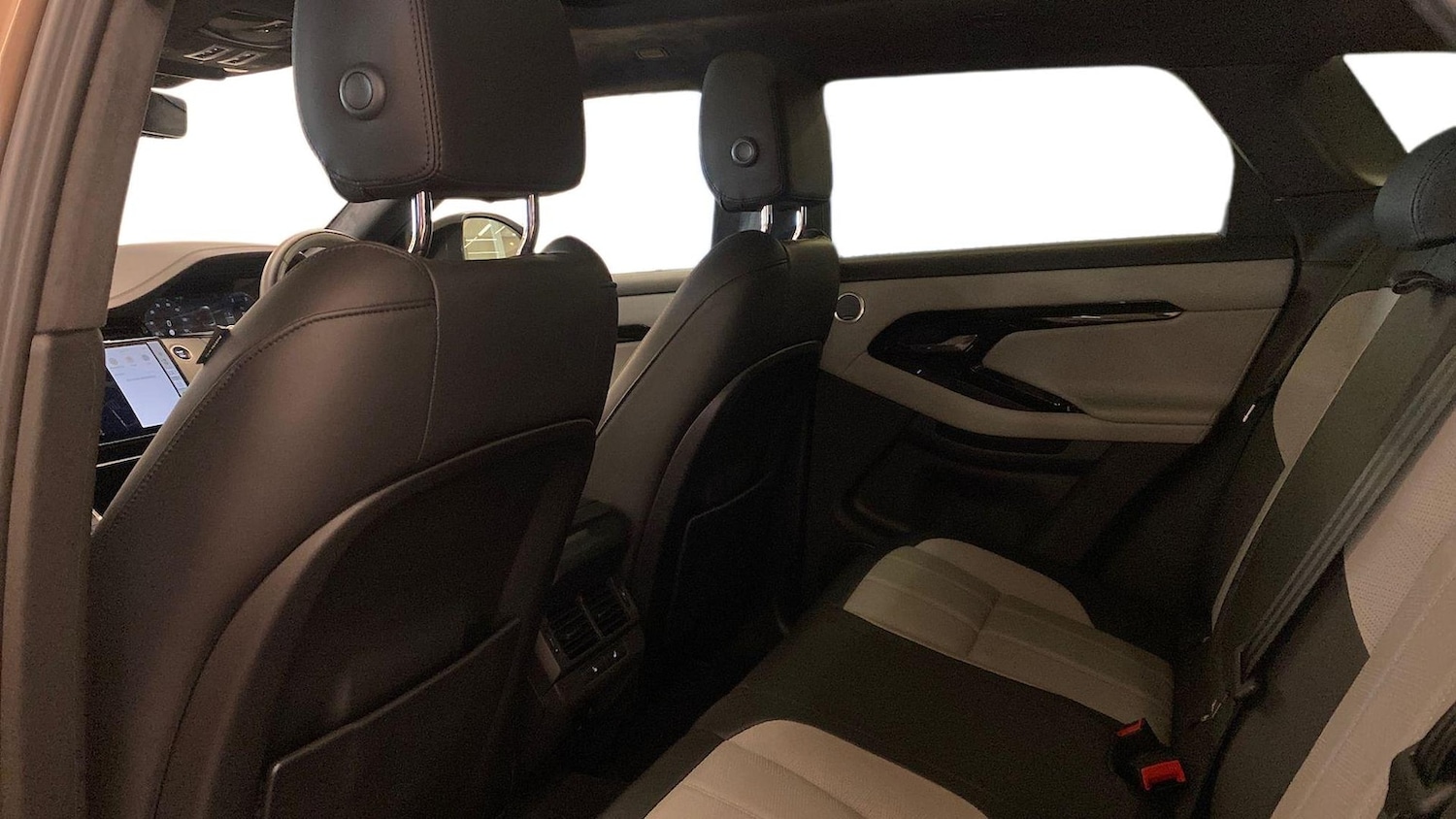 Used Land Rover Range Rover Evoque 2024 for sale - 78191489: Photo 4