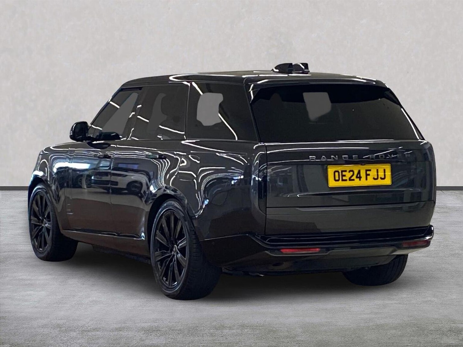 Used Land Rover Range Rover 2024 for sale - 77845317: Photo 2