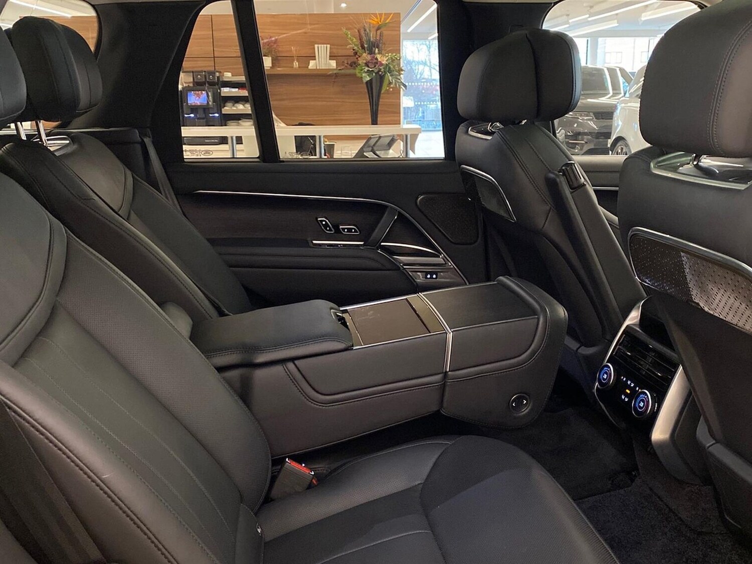 Used Land Rover Range Rover 2024 for sale - 77845317: Photo 37