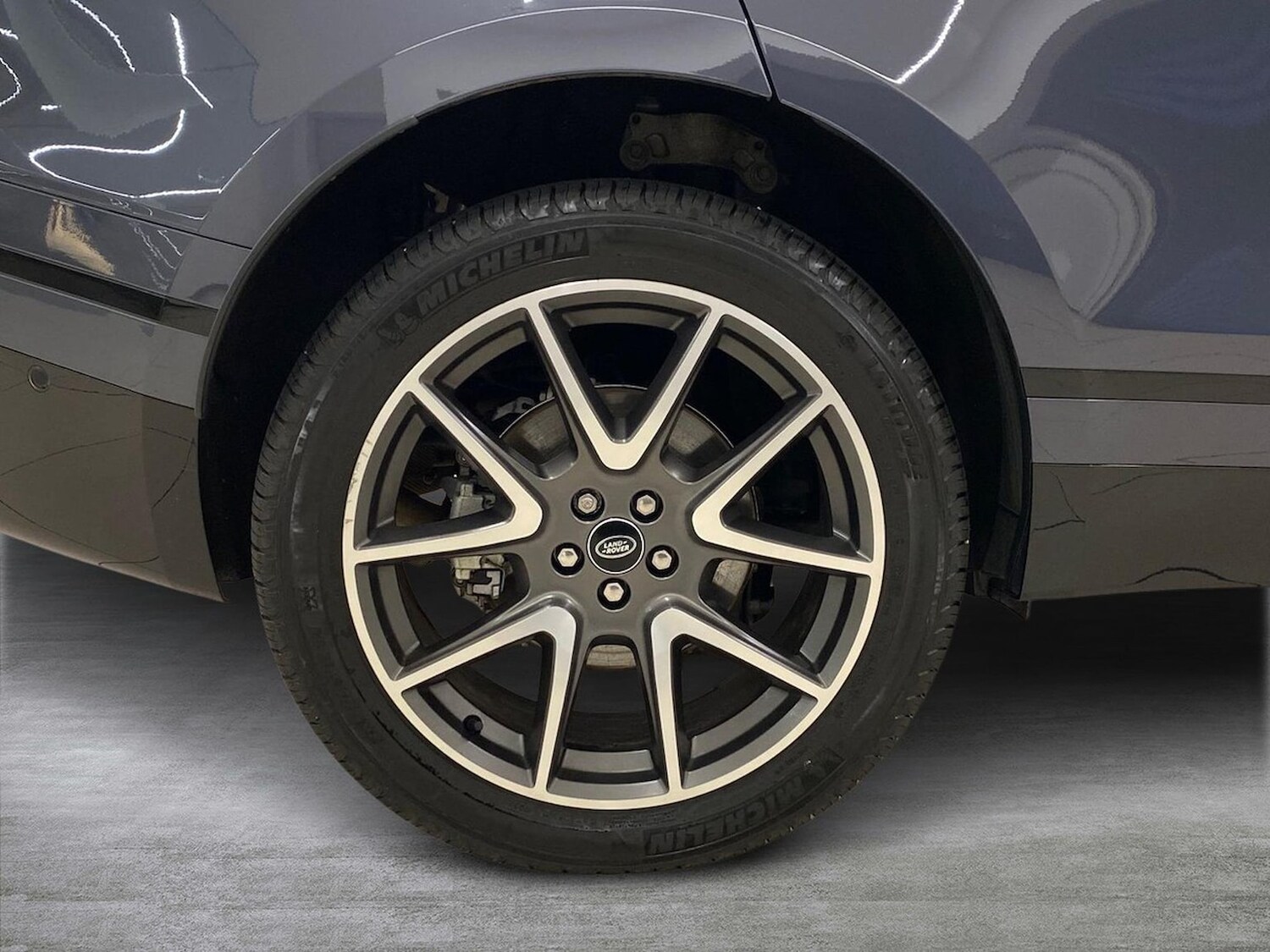 Used Land Rover Range Rover Velar 2025 for sale - 77489510: Photo 8